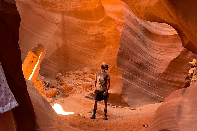Lower Antelope Canyon Hiking Tour - Accessibility and Physical Fitness Requirements