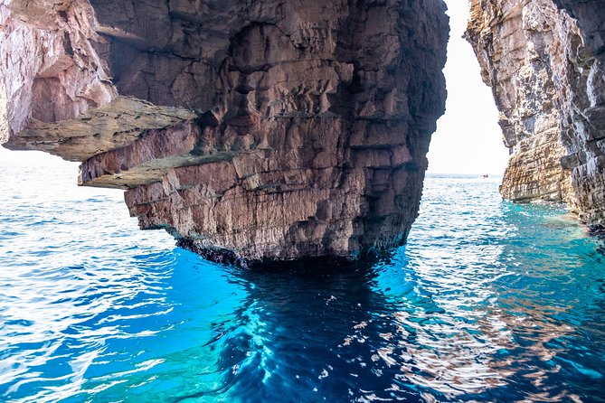 Luxury Blue Cave, Hvar and Vis Boat Tour From Split and Brac - Positive Guest Comments