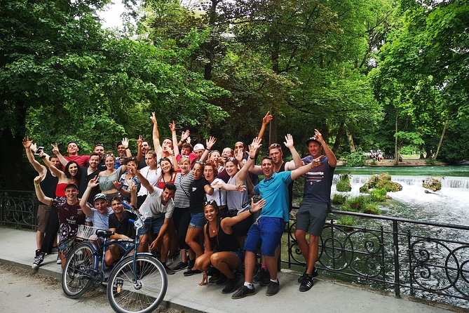 Mini Classic Bike Tour Incl. Beer Garden Stop @ 4pm - Bike and Helmet Rental