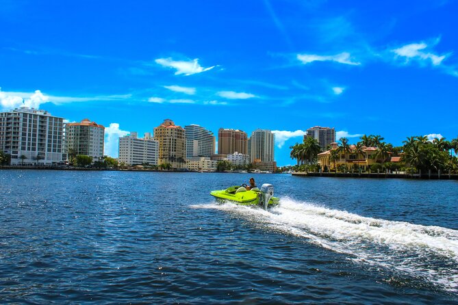 Mini Powerboat Rental - Scenic Waterways and Attractions