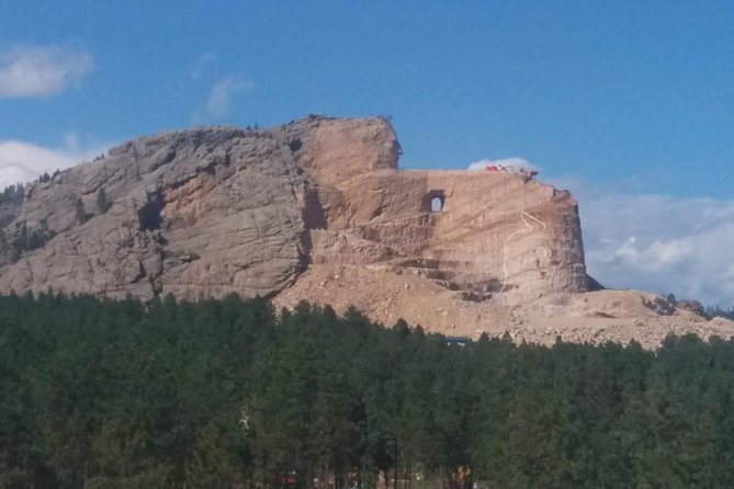 Mount Rushmore and Black Hills Tour With Two Meals and a Music Variety Show - Booking and Pricing Information