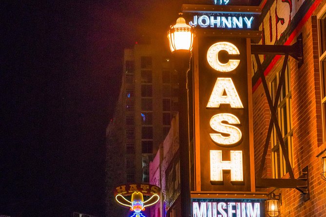Nashville Evening Trolley Tour - Engaging With Charismatic Tour Guides