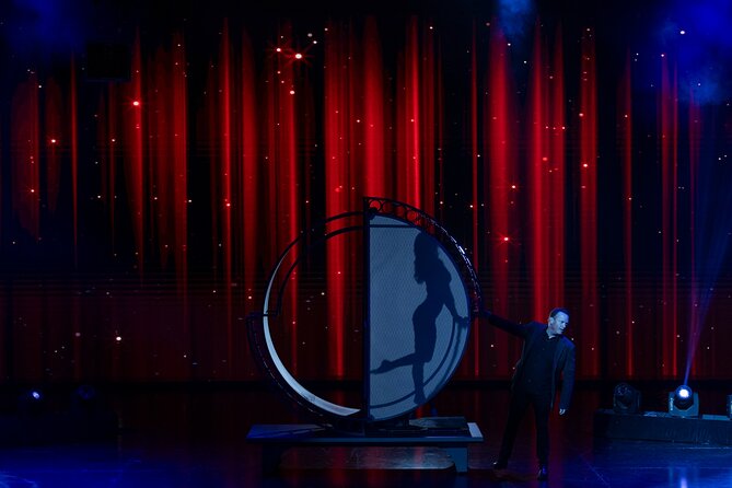 Nathan Burton Comedy Magic - Family-Friendly Atmosphere