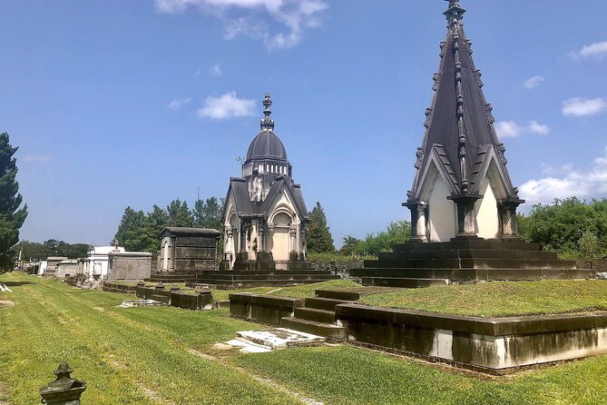 New Orleans Cemetery Walking Tour - Included in the Tour