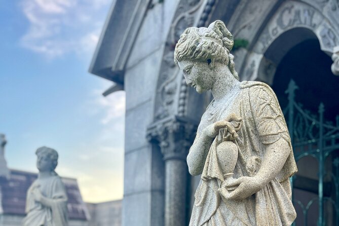 New Orleans Metairie Cemetery Tour: Millionaires and Mausoleums - Honoring the Legacy of New Orleans Notables