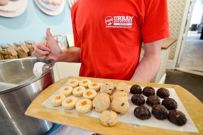 New York: Food, History and Culture of Brooklyn Tour - Lunch and Food Sampling