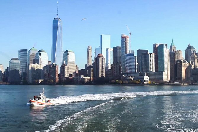 NYC City Tour: Statue of Liberty, 9/11 Memorial, Wall Street - Exploring the Financial District