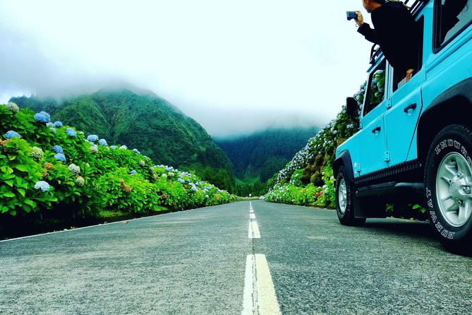 Off the Beaten Track Half Day Sete Cidades Jeep Tour - Traveler Testimonials and Experiences