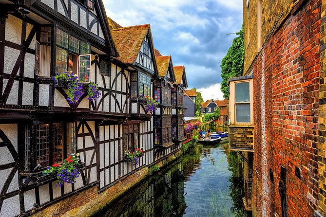Official Canterbury Guided Walking Tour - 11.00 Tour - Discovering the Citys Rich History