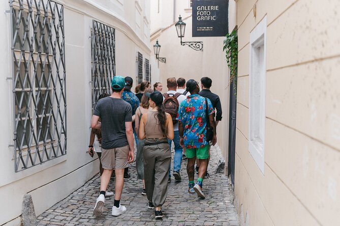 Old Town, Astronomical Clock & Underground Tour With Pragueway - Chilling Tales of Executions and Freedom Struggles