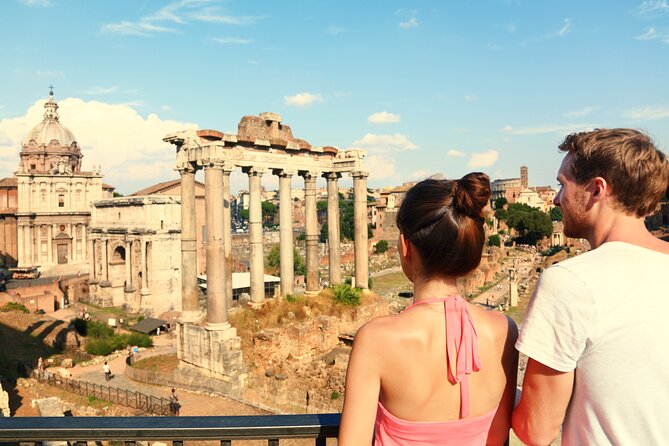Private Colosseum, Roman Forum, and Palatine Hill Guided Tour - The Colosseum: An Iconic Landmark