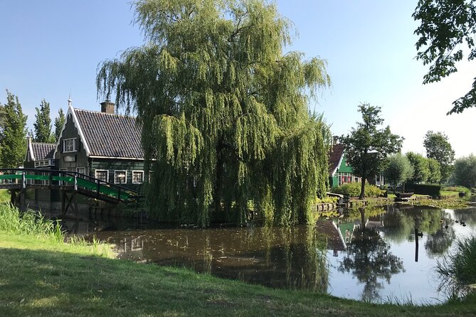 Private Excursion to Zaanse Schans, Edam, Volendam and Marken - Exploring Zaanse Schans: The Windmill Village