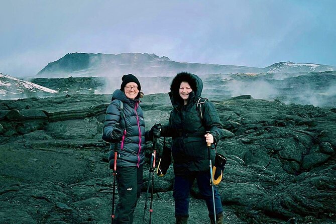 Private Premium Volcano Hike With Local Geology Enthusiasts - Guide Expertise and Tour Customization