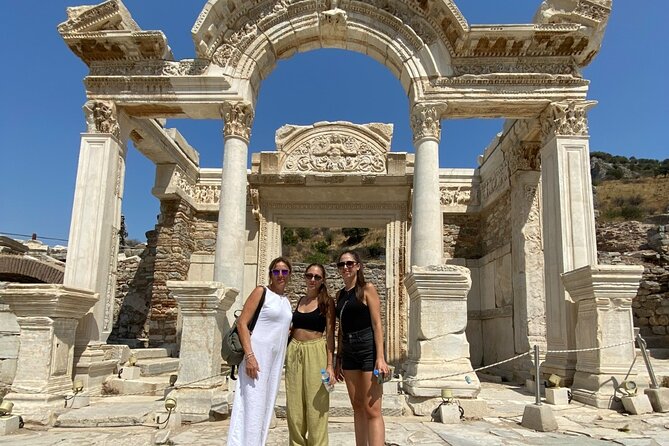Private Tour in Ephesus and Traditional Turkish Bath From Port - Shopping Opportunities