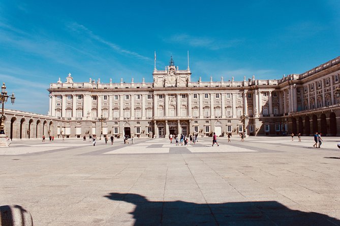 Private Visit to the Royal Palace of Madrid and the Prado Museum - Customization and Flexibility