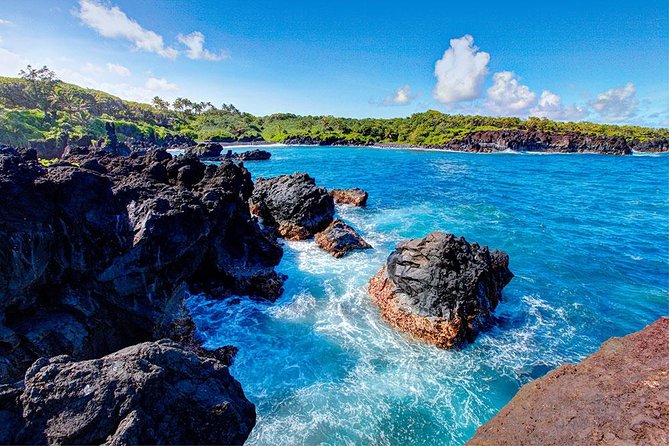 Road to Hana Adventure Maui Tour With Lunch - Discovering Hanas History and Culture