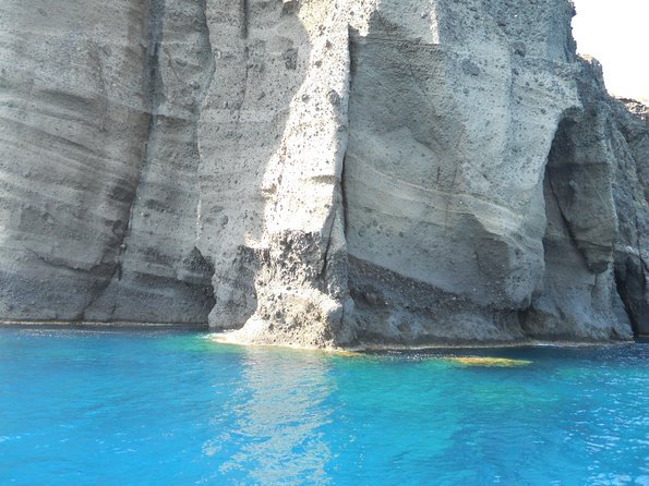 Santorini Luxury Catamaran Sunset Cruise With BBQ, Drink and Transfer - Exploring the Caldera and Volcanic Hot Springs