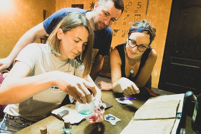Save Kings Landing - in Search of Wildfire | Escape Room Brasov - Private Experience for Groups