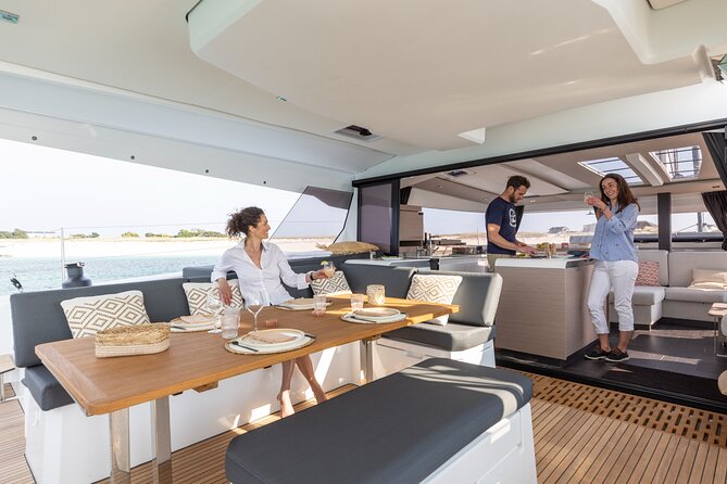 Semi-Private Brand-New Catamaran Cruise in Mykonos With Meal, Drinks & Transport - Customer Ratings and Experiences