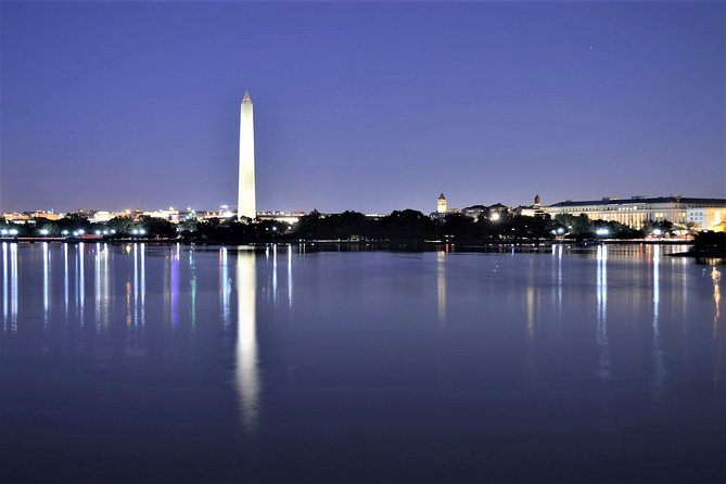 Small Group National Mall Night Tour With 10 Top Attractions - Small Group Size