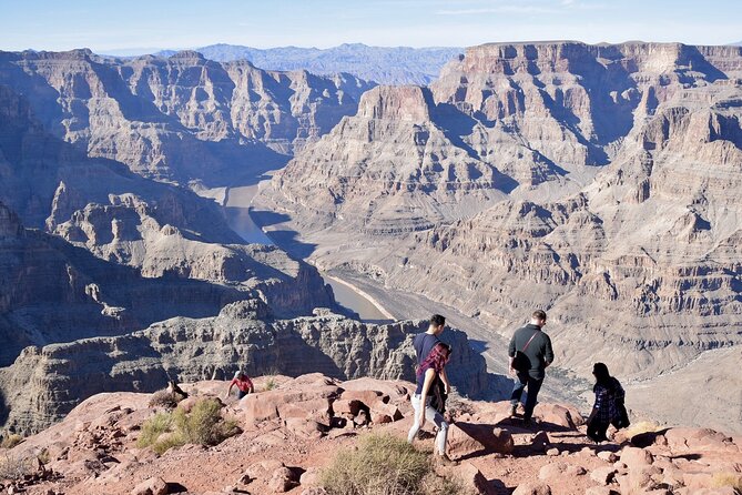 Small Group Tour: Grand Canyon West Rim and Hoover Dam Tour - Customer Reviews and Feedback