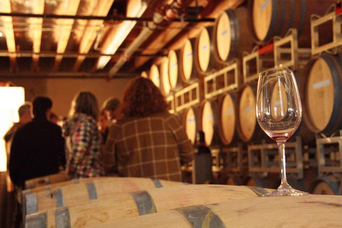 Snoqualmie Falls + Wine Tasting: All-Inclusive Small-Group Tour - Age Requirement and Accessibility