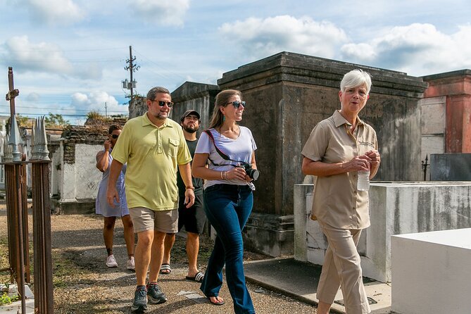 St. Louis Cemetery No. 1 Official Walking Tour - Unique Burial Practices