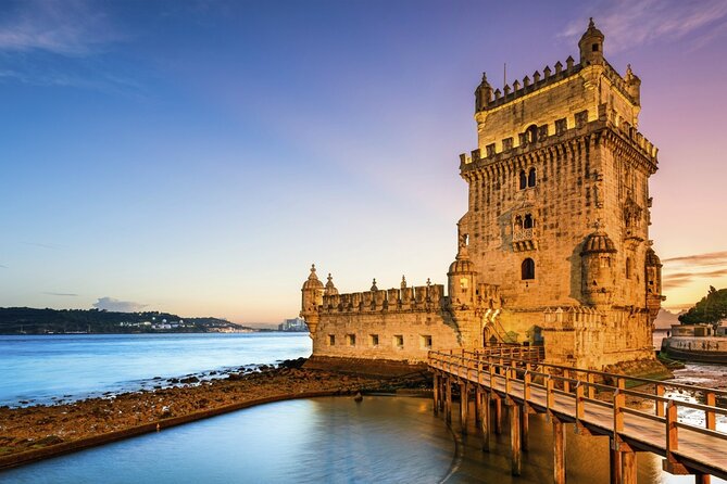 Sunset Experience: Lisbon Boat Cruise With Music and a Drink - Accessibility and Transportation