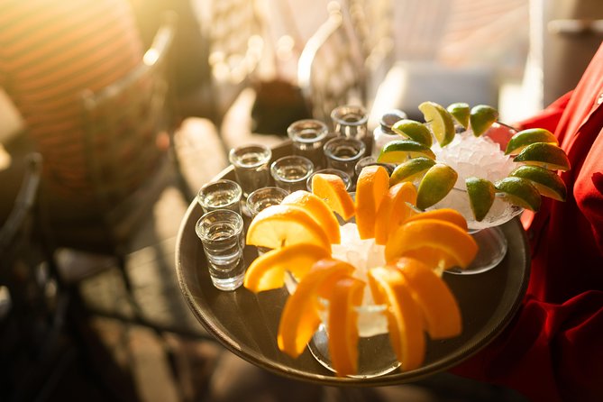 Tequila, Tacos & Tombstones: Old Town Food & Drink Walking Tour - Notable Sites and Architectural Gems