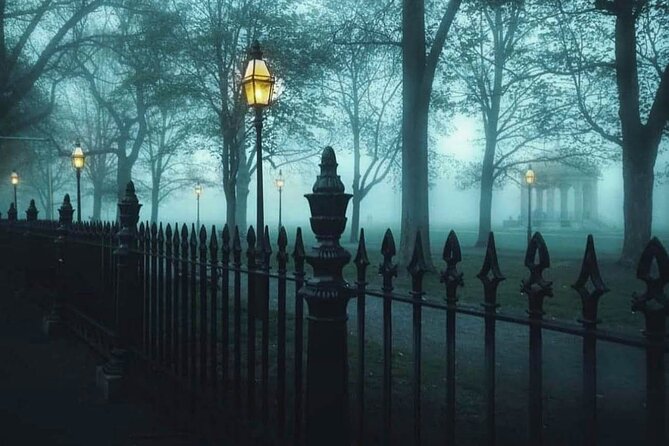 The Salem Night Ghost Tour - Old Burying Point Cemetery