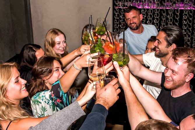 Tipsy Tour: Fun Bar Crawl in Florence With Local Guide - Social and Convivial Atmosphere