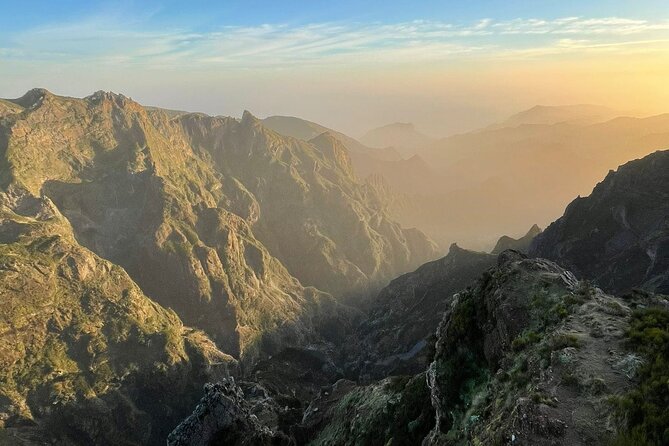 Transfer Sunrise Self-Guided Hike Pico Do Arieiro to Pico Ruivo - Customer Feedback and Ratings