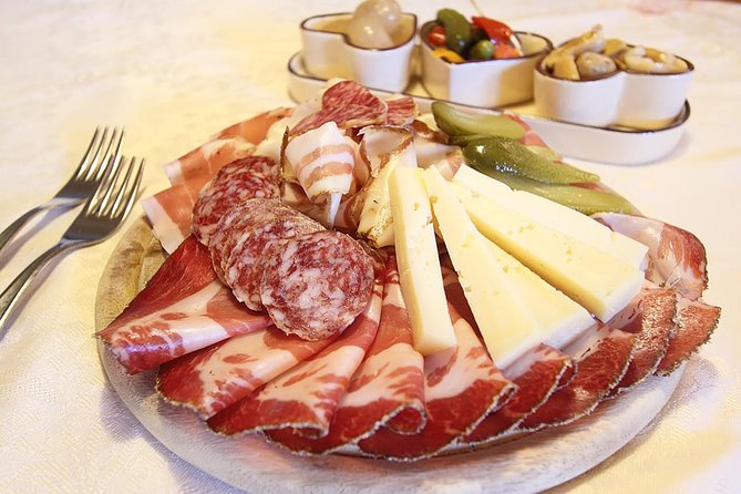 Visit Best Wineries in Tuscany - Wine Tasting & Tour - Explore the Scenic Vineyards of San Gimignano