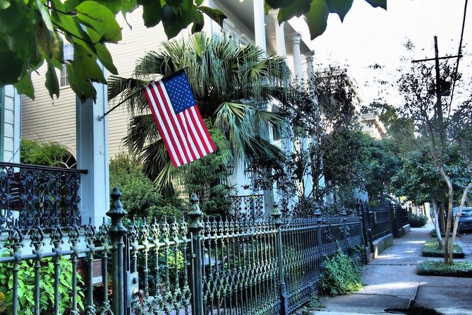 Walking Tour in New Orleans Garden District - About the Tour Operator