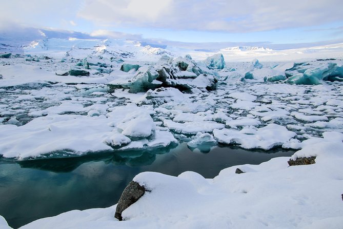 3-Day Ice Cave, South Coast, Golden Circle and Northern Lights - Luggage Limit and Weather Advisory