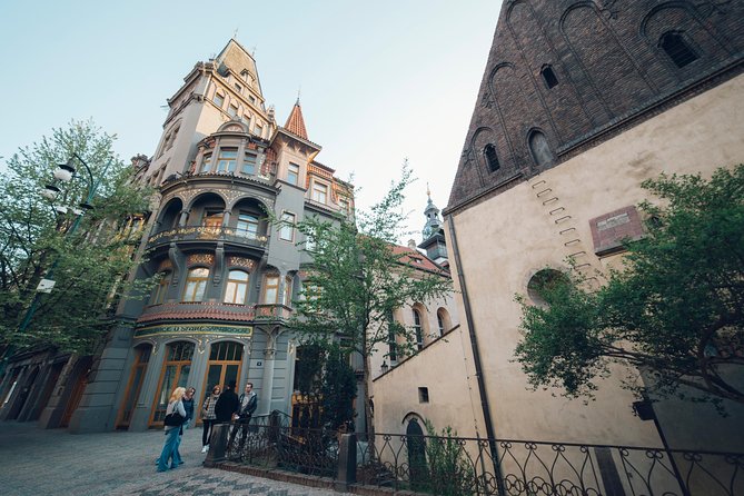 Alchemy and Mysteries of Prague Castle Walking Tour - Accessibility and Family Considerations