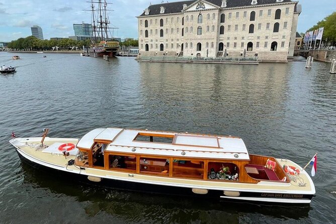 Amsterdam Intimate Small-Group Cruise on the Royal Jonckvrouw - Flexibility and Customization Options