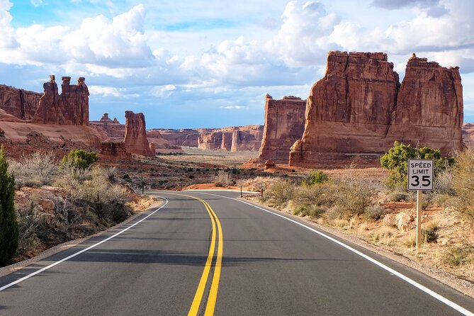 Arches National Park Scenic Tours From Moab - Traveler Testimonials and Ratings