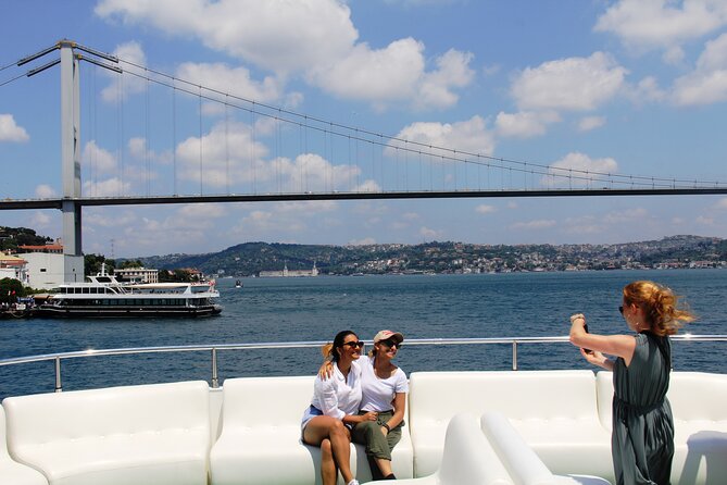 Bosphorus Yacht Cruise With Refreshments - Stopover at Kanlica - Accessibility and Additional Information