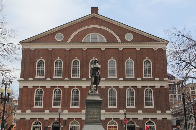 Bostons Revolutionary and Drunken Past With Ye Olde Tavern Tours - Experiencing the Charm of Small Group Tours