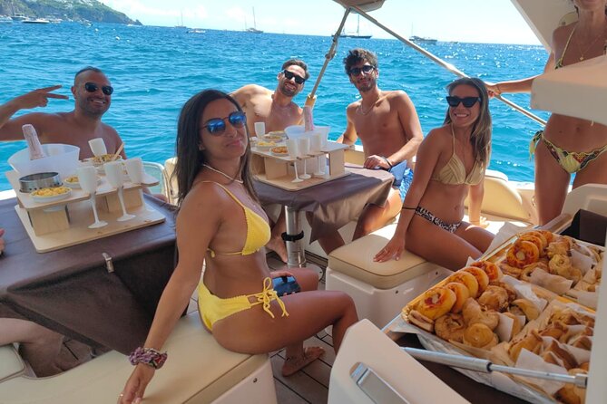 Capri in a Day All Inclusive Premium Boat Tour + City Visit - Discovering the Blue Grotto
