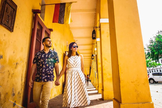 Cartagena City Tour With Popa Hill (PM) - Browsing Bovedas Shopping Mall