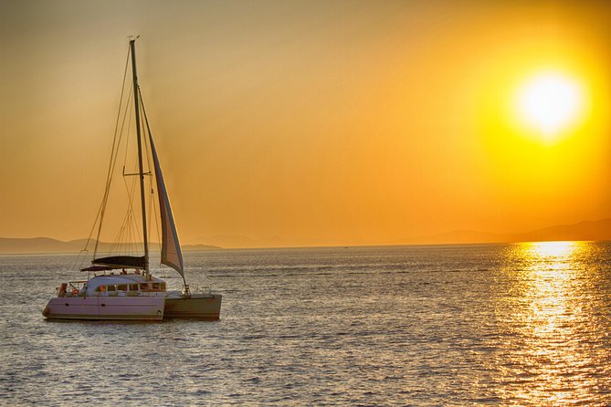 Catamaran Day & Sunset Cruises With Meals Drinks and Transportation - Onboard Activities and Amenities