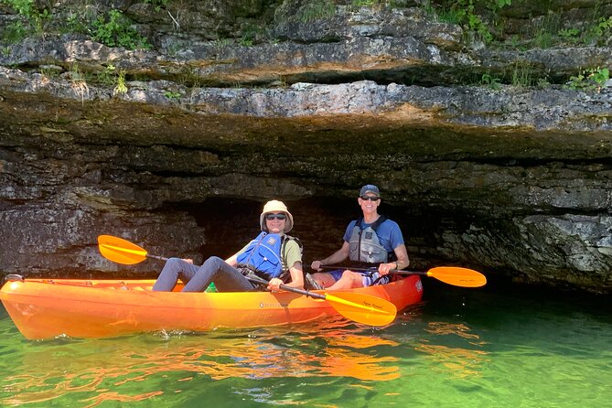 Cave Point Kayak Tour - Kayaking Expertise and Safety