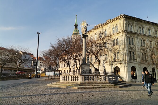 City & Castle Tour - Introduction to Bratislava - Tip-Based Tour - Exploring Bratislava Castle