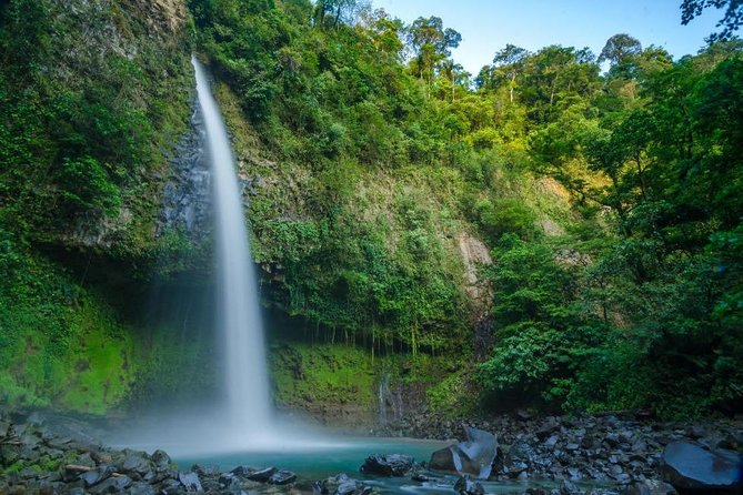 Combo La Fortuna Waterfall Arenal Volcano & Mistico Hanging Bridges - Relaxing in the Volcanic Hot Springs