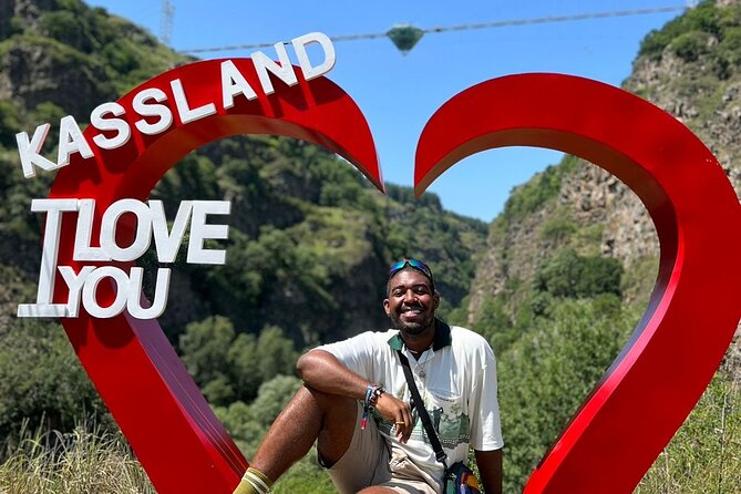 Diamond Bridge and Dashbashi Canyon Day Excursion From Tbilisi - Tour Guide Experience
