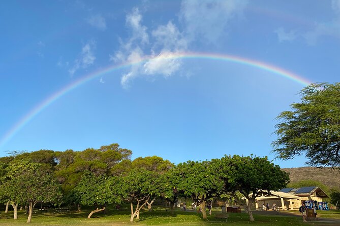 Diamond Head Hiking and Oahu Island Experience Feat. North Shore - Exploring the North Shore and Local Cuisine