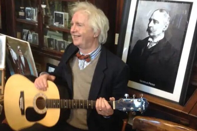 Dublins Best Kept Secrets Tour - Connecting With the Engaging Tour Guide