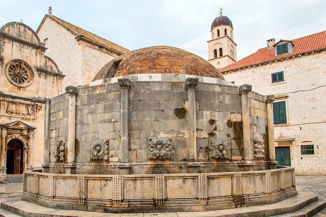Dubrovnik Guided Group Tour With Ston Oyster Tasting From Split & Trogir - The Ston Oyster Tasting Experience
